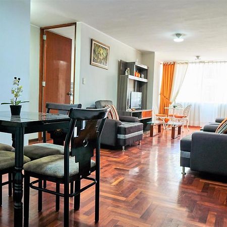 Eral Apartments Santa Catalina Лима Екстериор снимка