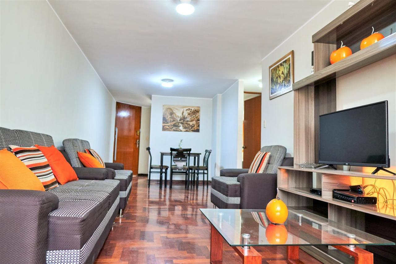 Eral Apartments Santa Catalina Лима Екстериор снимка